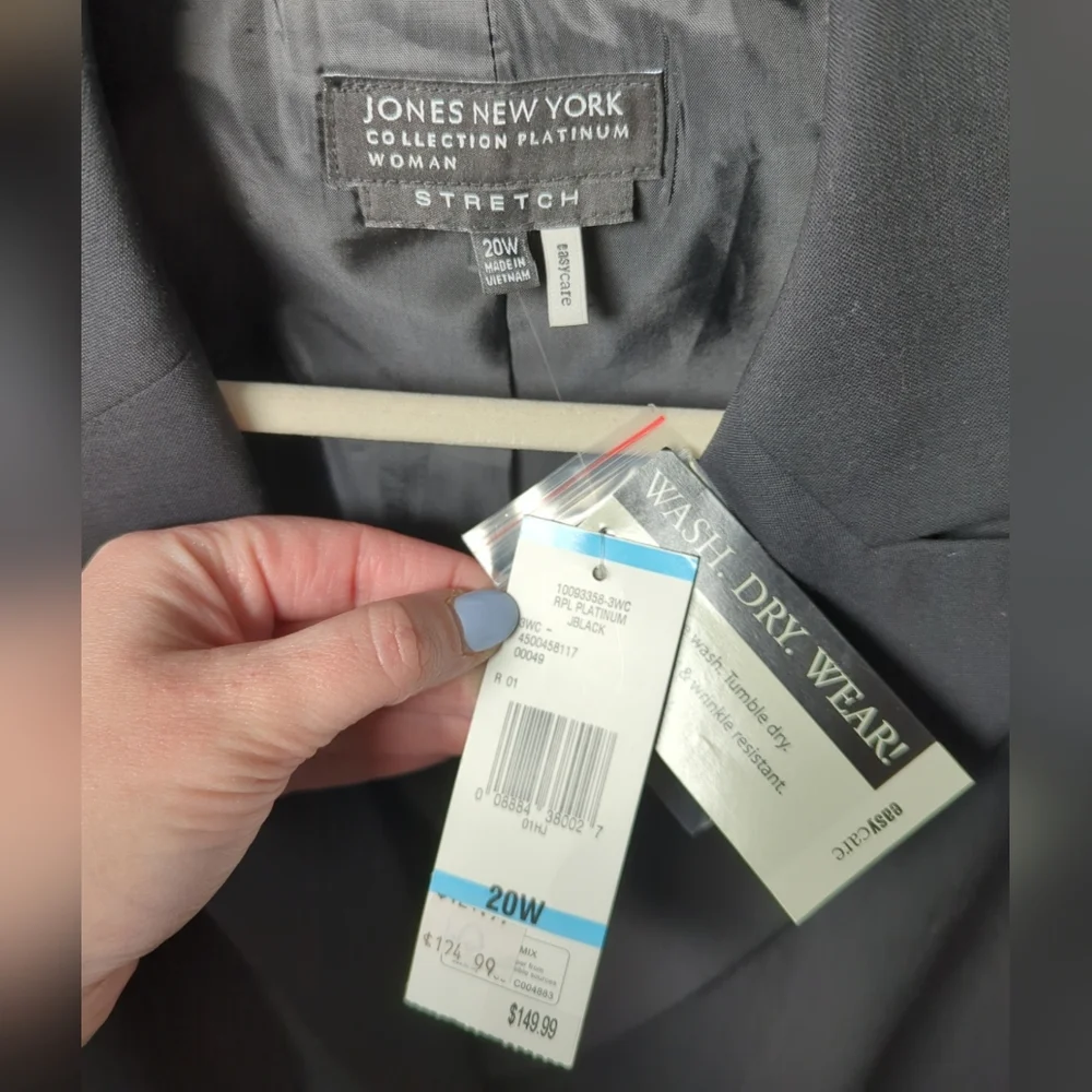 Jones New York Platinum Black Blazer NWT - Picture 4 of 6